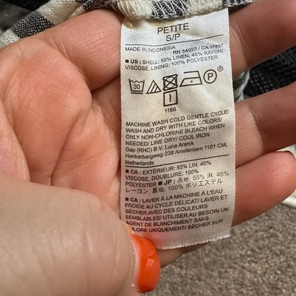 NWT Banana Republic Grey and White Maxi Dress in size small petite. - Picture 10 of 10